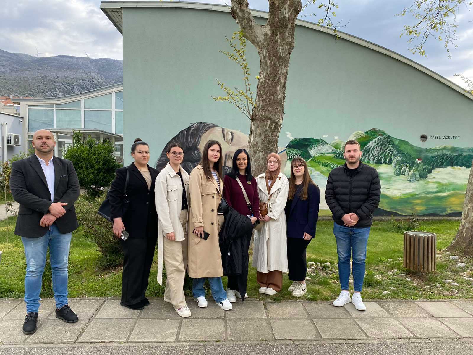 On April 10th, the students from the Department of Preschool Education at the Faculty of Education, along with their course professor, Doc. Dr. Armin Osmanovic, and assistant MA Admir Topalovic, visited the Center for Children and Youth with Special Needs 'Los Rosales.'  