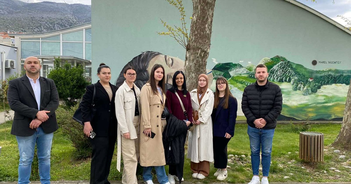 On April 10th, the students from the Department of Preschool Education at the Faculty of Education, along with their course professor, Doc. Dr. Armin Osmanovic, and assistant MA Admir Topalovic, visited the Center for Children and Youth with Special Needs 'Los Rosales.'