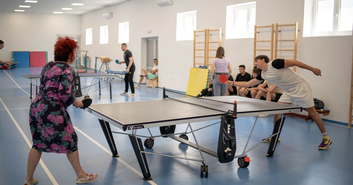 To mark the 75th anniversary of the Faculty of Education, the Faculty organized a table tennis tournament for students and staff in the Sport and Health Hall.