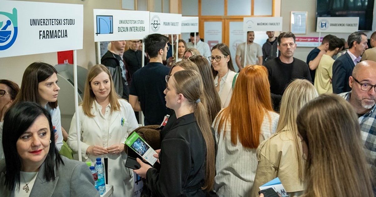 During April, the Dzemal Bijedic University of Mostar hosted more than a thousand high school pupils from the Herzegovina-Neretva Canton and other parts of Bosnia and Herzegovina.
